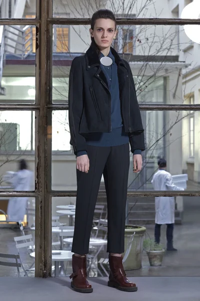 Look 17